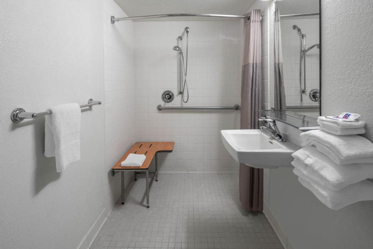 Studio 6 Suites Carpinteria, Ca Santa Barbara South Eksteriør bilde