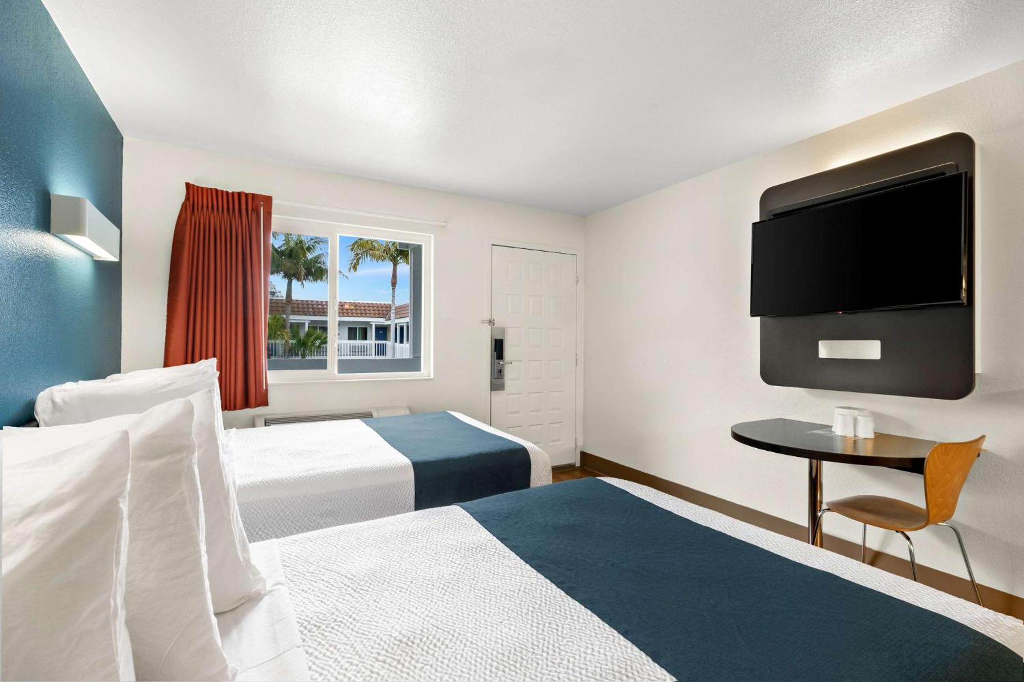 Studio 6 Suites Carpinteria, Ca Santa Barbara South Eksteriør bilde